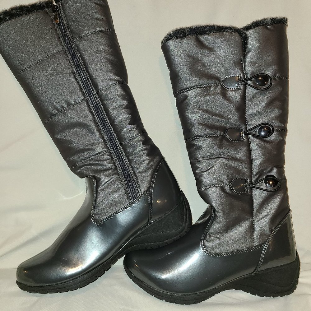 Khombu Pewter Grey Boots | US Size 10